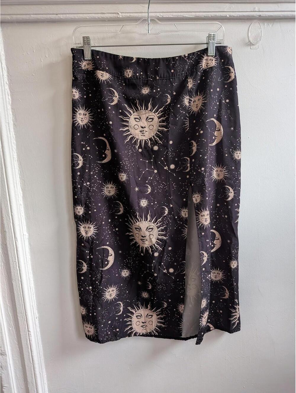 ROMWE Skirt Womens Large Black Celestial Moon Sun Print Satin Midi Slit Lined